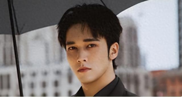 陈牧驰同性恋身份曝光!5年前海外视频被扒,分手后崩溃