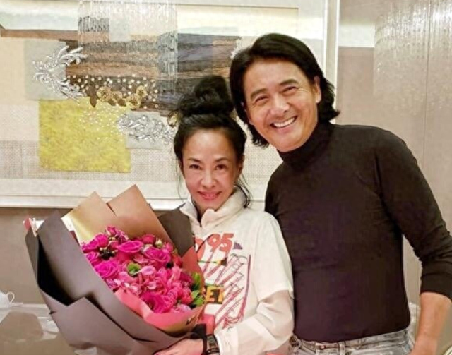 周润发裸捐56亿背后的心酸:无儿女,患糖尿病,一个月花8百元