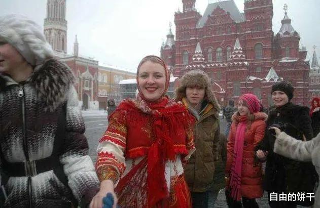 失眠|被脱光，浇冷水，带走所有东西：苏联女性是如何从宿醉中醒来