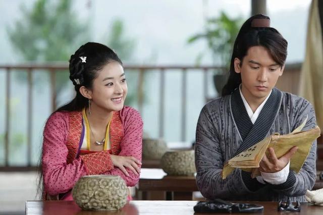 |42岁美貌吊打内娱鲜肉，被渣男劈腿连累，关智斌到底做错了什么？