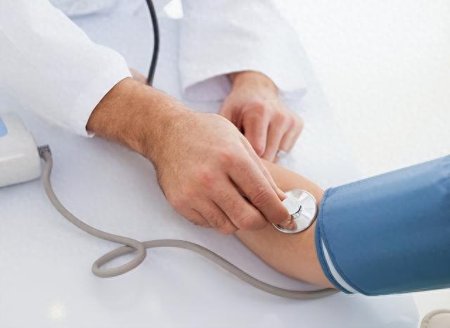 “新血压标准”已公布，不再是120~80mmHg，望大家知晓