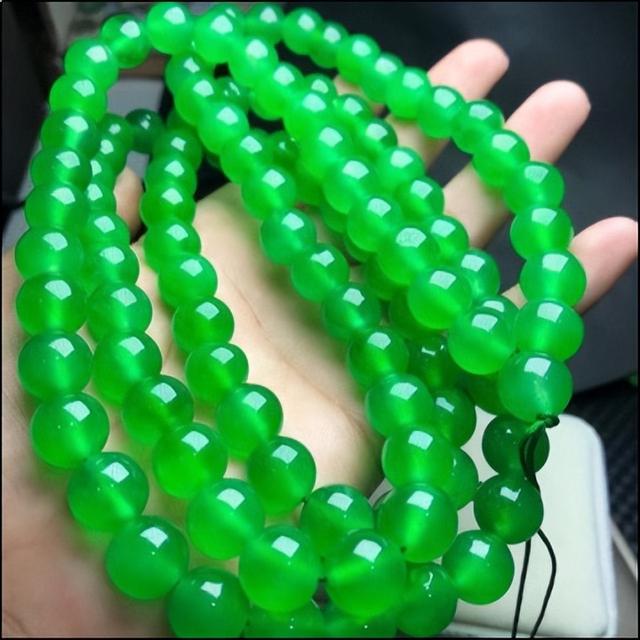 翡翠|翡翠色的分类命名及其主要特征