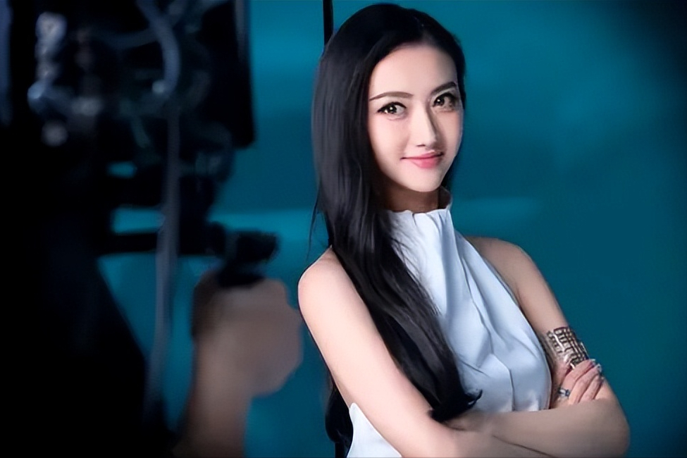 景甜风波大反转,上千人点赞彻底闹大了,如今连否认都不敢亲口说