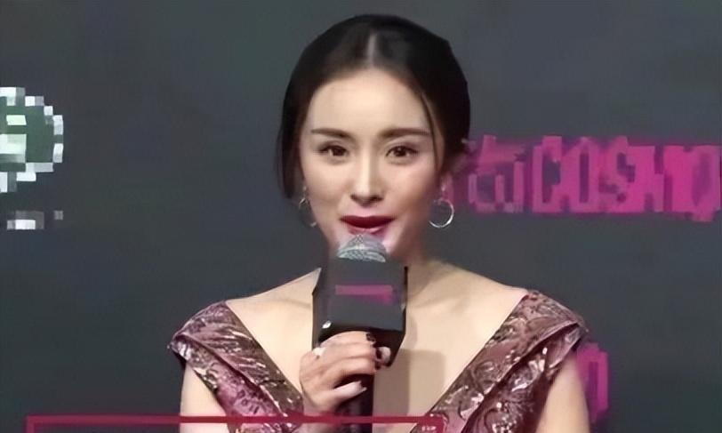 王鸥：挑来挑去挑了个说相声的，41岁又被劈腿，这让她情何以堪？