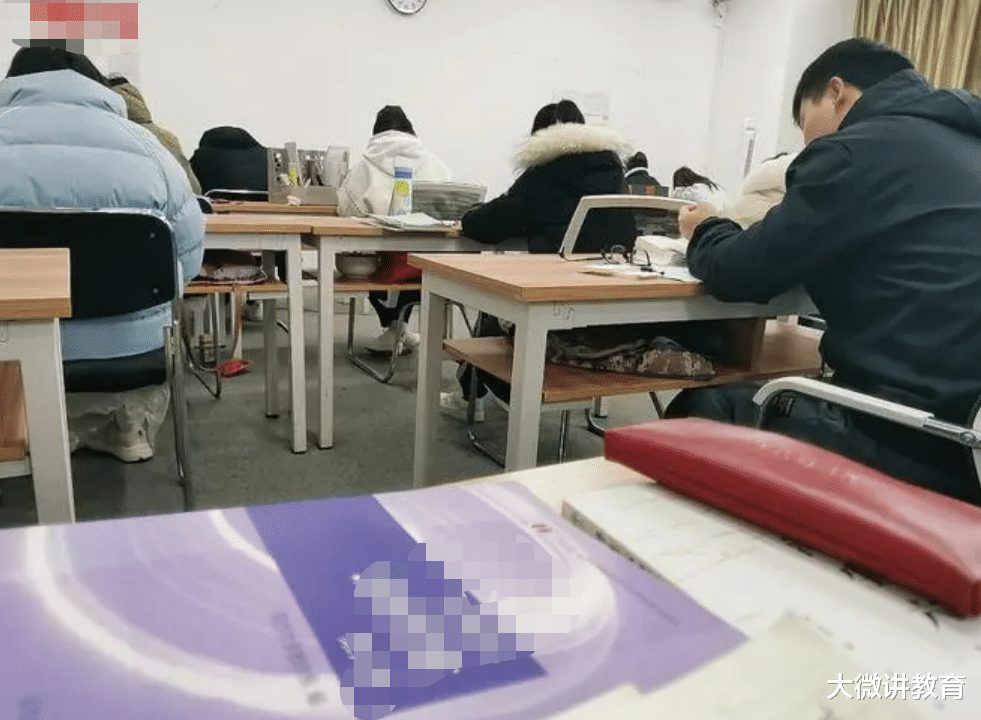 兄弟姐妹|体量超过8000万大专生集体隐身，学历的黑锅，其实一年就能解决