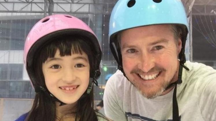 夏克立被关监狱后发声！曝身无分文与流浪汉同住，20个月未见爱女