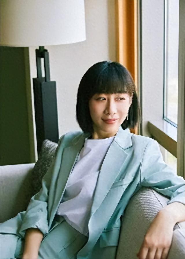 “一尿成名”任素汐：上半身是普通，下半身是贪婪，又丑又迷人