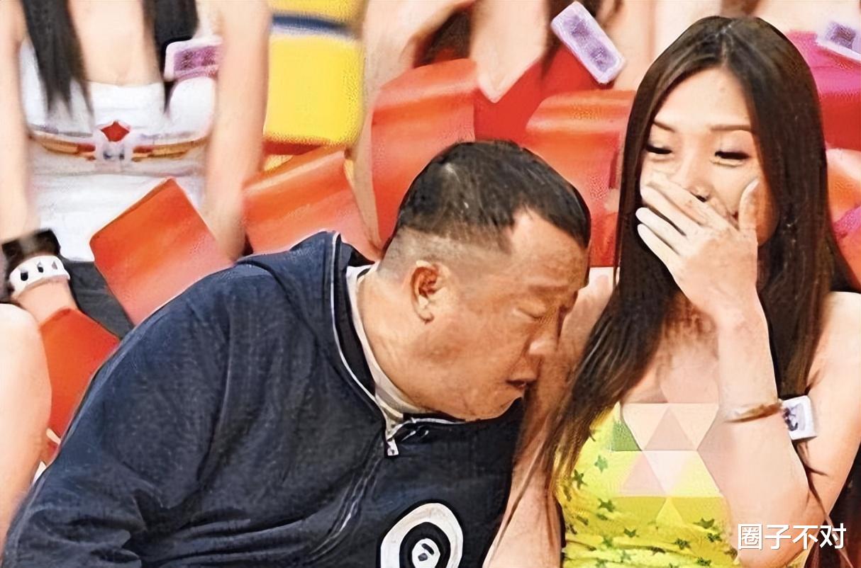 上下其手、脱女星裤子…“陈浩民曾志伟”之流，酒后本性暴露无遗