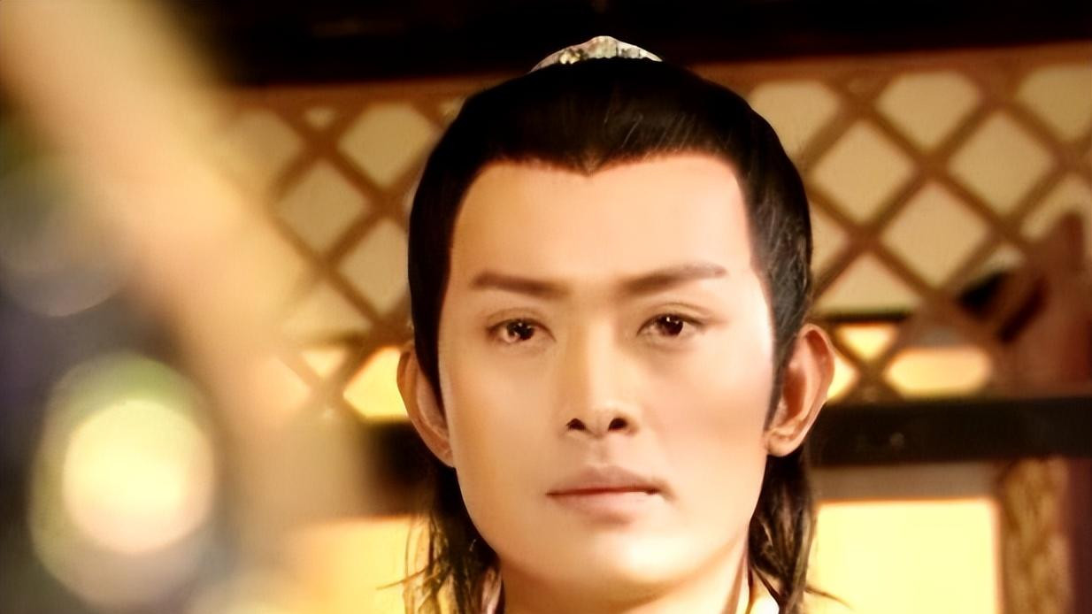 黄海冰：与丁克妻子离婚后，娶小12岁娇妻，今50岁把俩孩子宠上天