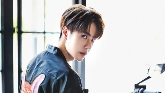 张艺兴|“绝望文盲”王一博，当众给张艺兴难堪，结果被各方人员集体扫盲