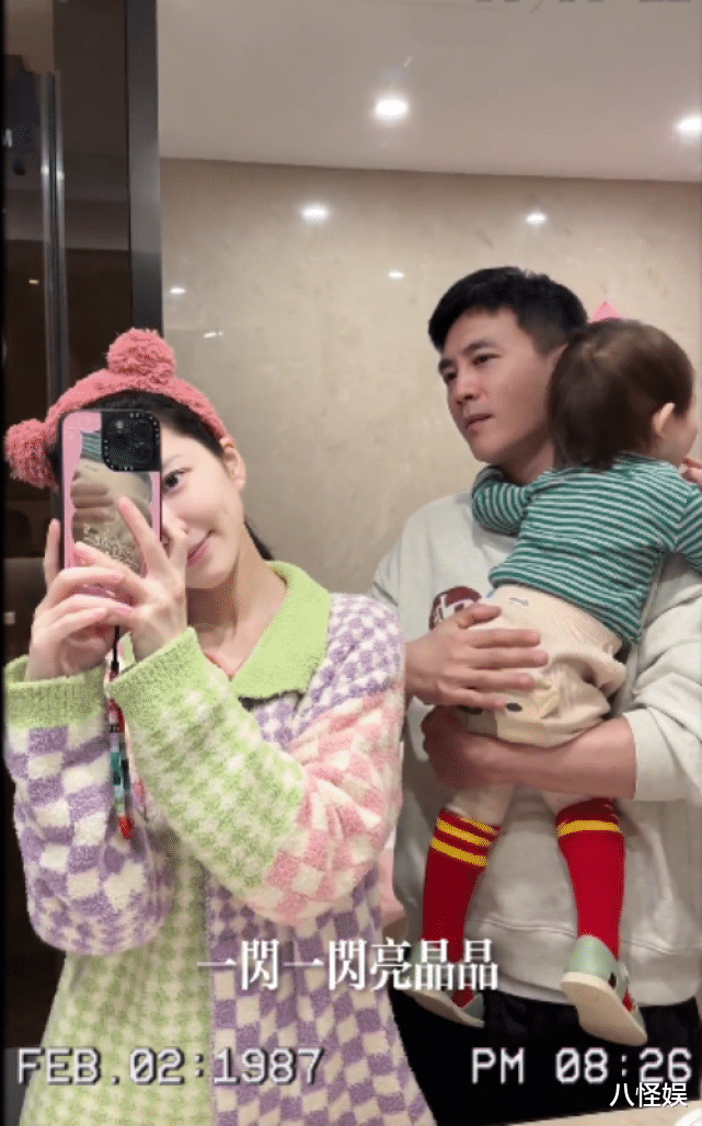 |王灿晒一家三口秀幸福，女儿被指比同龄人瘦小不正常，网友劝就医