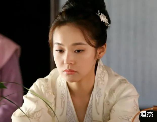 春晚|7大语言节目！兔年春晚岳云鹏创新，沈腾马丽合体，于震也挑大梁