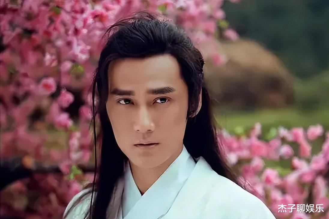 因家暴被“封杀”后,如今31岁以送外卖为生?蓬头垢面哭诉赚钱难