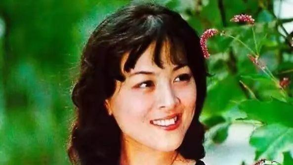 陈肖依|一婚嫁演员，二婚嫁美国工程师，三婚嫁影迷，如今64岁的她过得怎样？