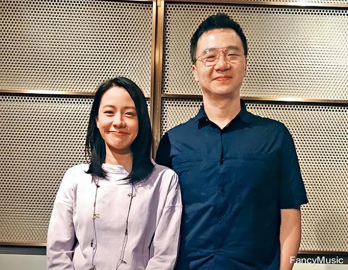 错付15年感情,张学友为她不惜与梅艳芳“闹翻”,女神不值啊!