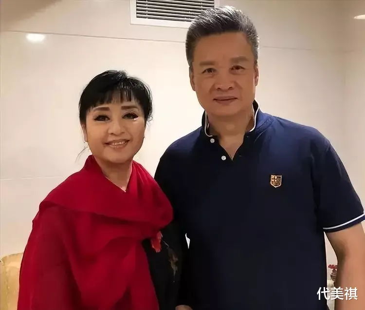 结婚当晚送走宾客，殷秀梅说：咱们两个不合适，把离婚手续办了吧