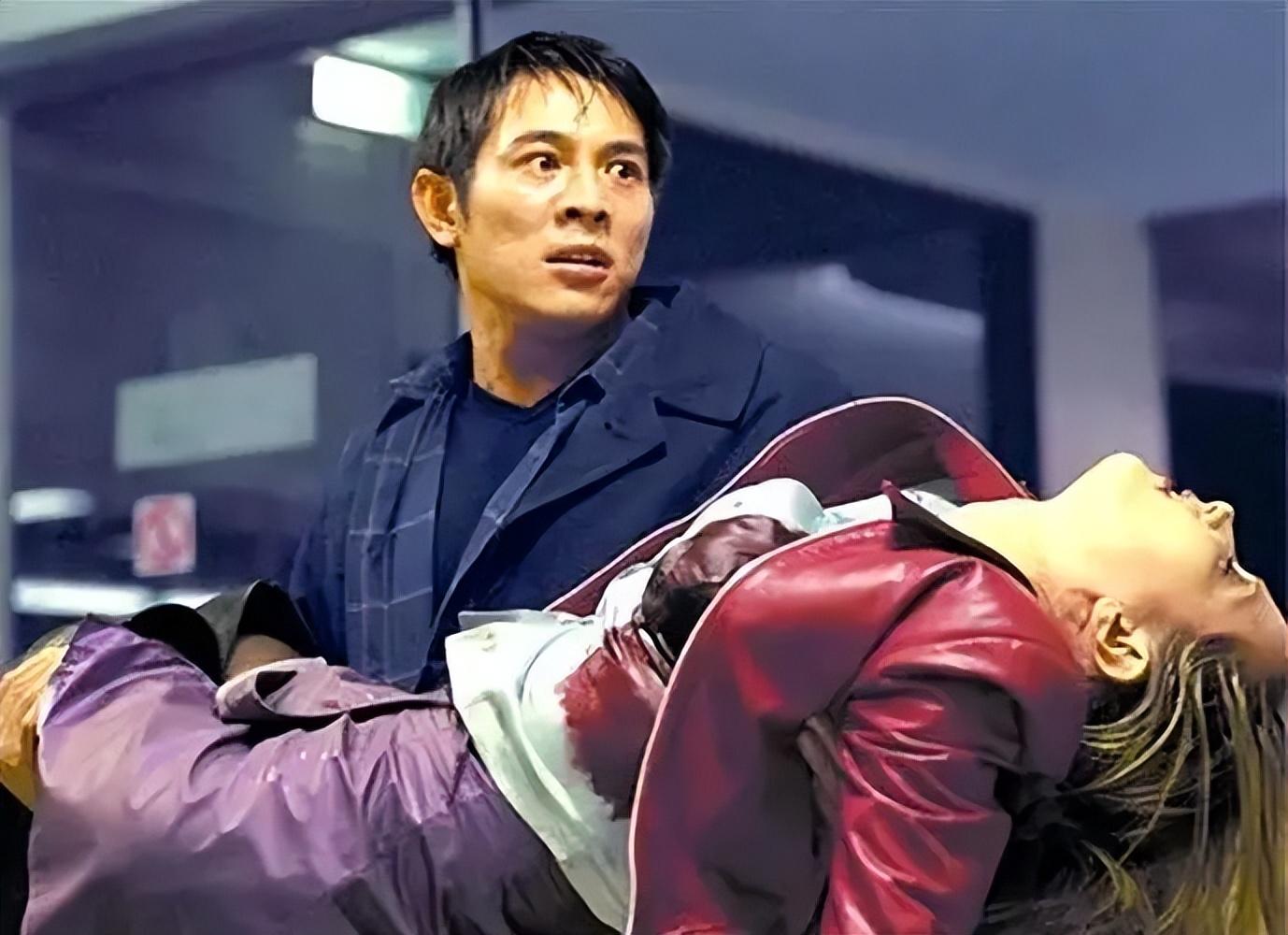 李连杰：23年前片酬8000万，3个巴掌打响好莱坞，10分钟赚1个亿