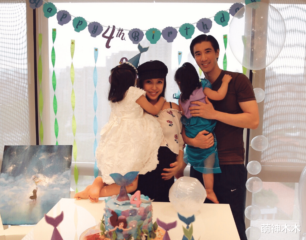 |王力宏演唱会遇冷!现场大片空位本人迟迟不上场,观众直言想退票