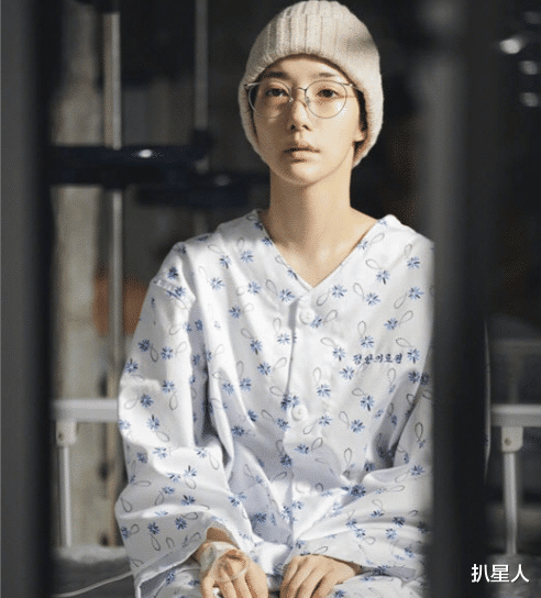 韩国明星真能吃苦！朴敏英为演绝症患者减重到37公斤，瘦成纸片人