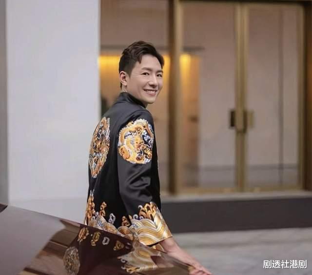 恭喜!TVB知名富二代大婚,自曝想和妻子生五个小孩