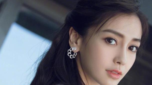 “就连做花瓶，都不敬业”，她真是个被惯坏了的baby！