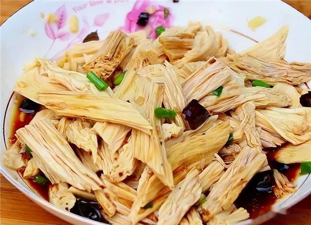 |除夕夜餐桌上必备的4道菜,个个都寓意丰富,提前学会过年安排上