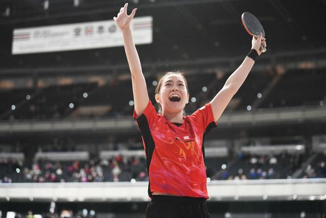 穿衣搭配 石川佳纯好可爱！穿花衣裳+扎马尾辫，即将满30岁，越来越美了