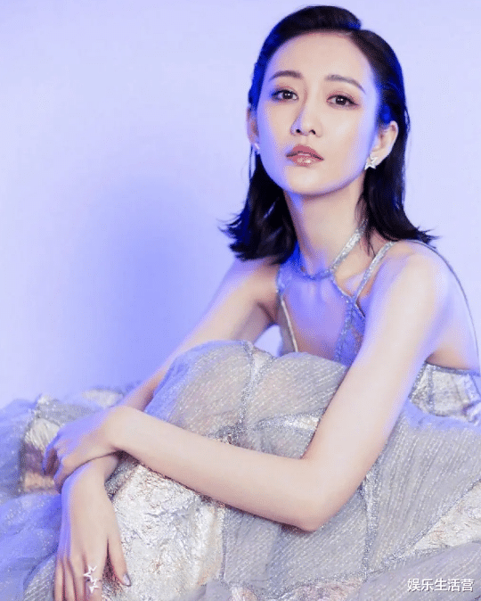 王鸥|网曝王鸥逼婚失败，何九华拒求婚戒，“撩汉达人”活成大龄剩女！