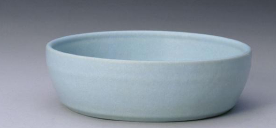 “瓷器收藏”，瓶子罐子比盆和碗要值钱你知道吗？器型不同价值也不一样！