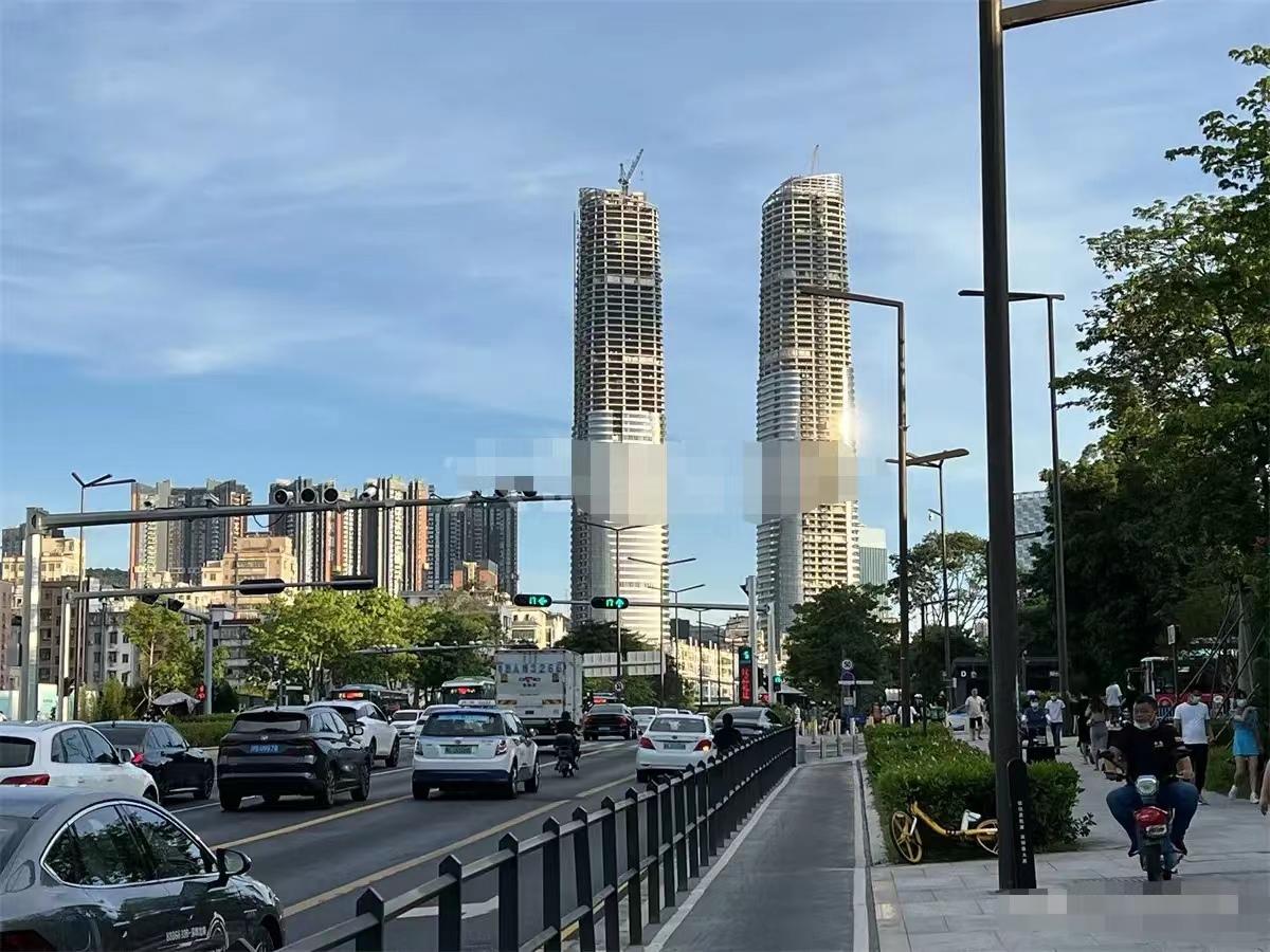 女孩|我，面试一个女生，准备30万录用她，不料发现她简历造假，放弃了