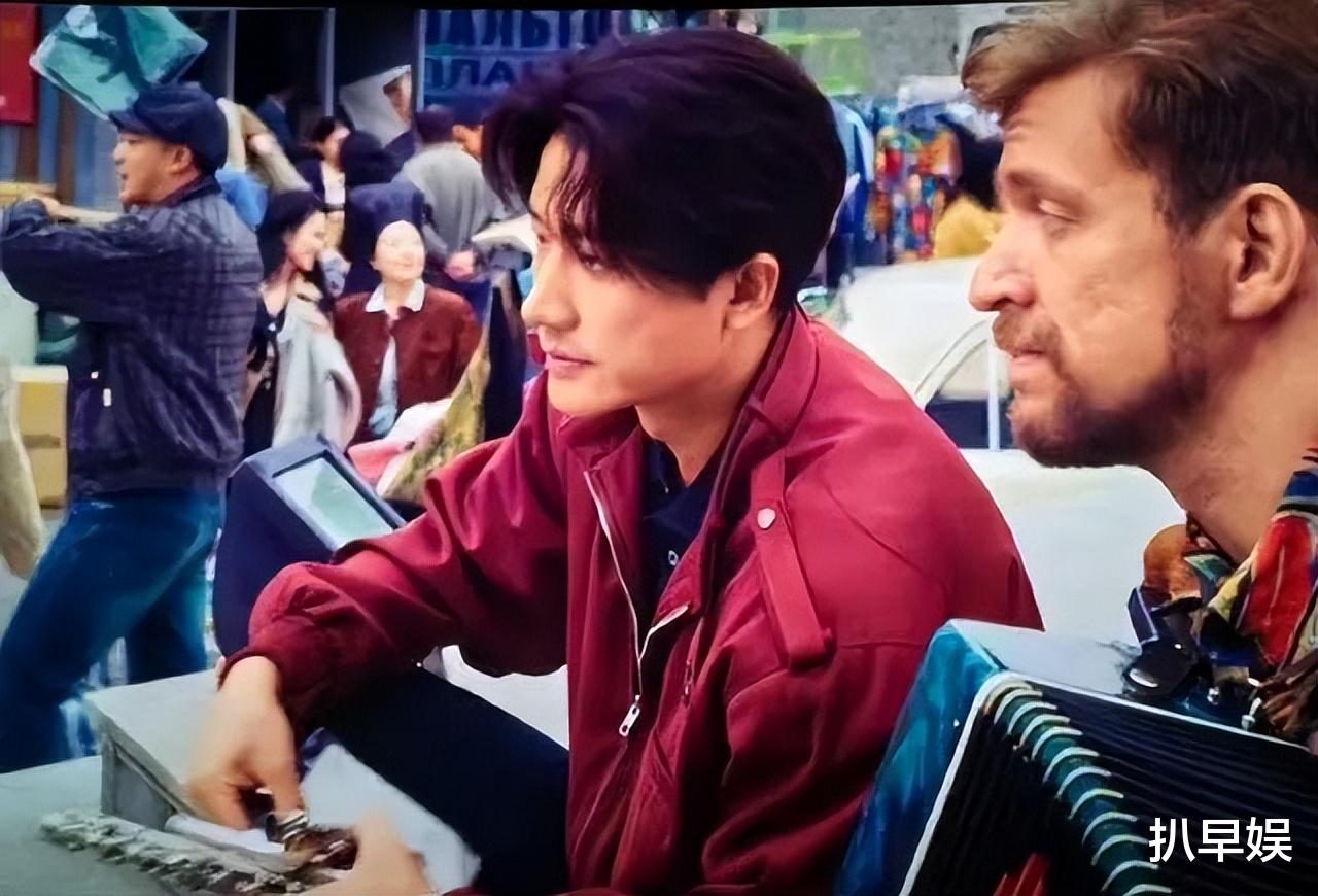 《莫斯科行动》：黄轩挑战疯批角色，网友：被他的性张力所折服