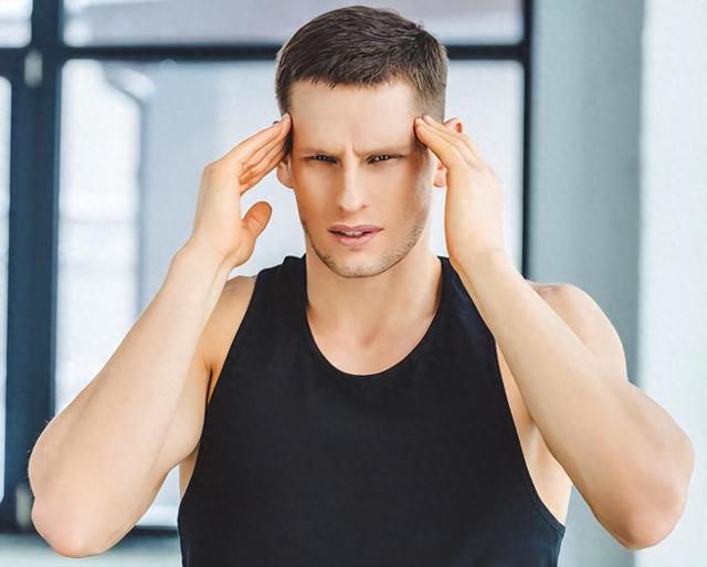 血脂高不能喝牛奶吗？医生提醒：甘油三酯超标，请少吃4物