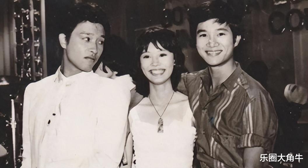 9年前刘家良去世,葬礼上哭到昏厥的娇妻,为何转身嫁进赌王家?