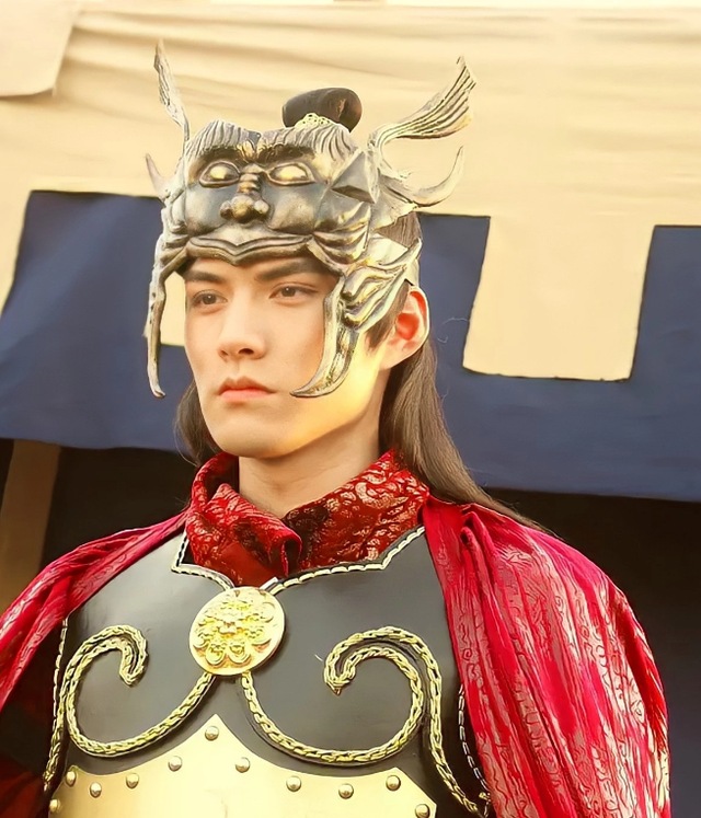 时隔20年,8位男星再扮成名角色,有人胖若两人,有的“爷青回”