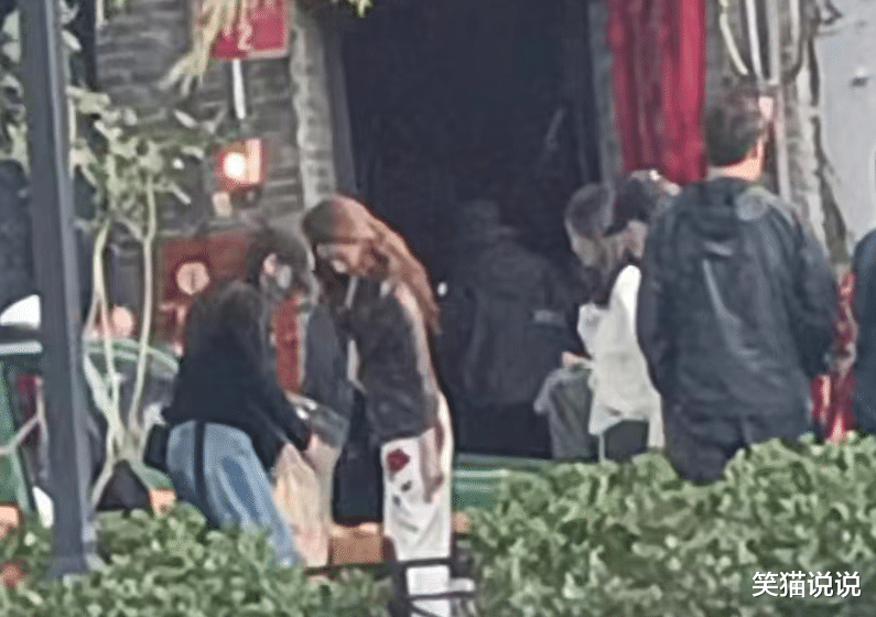 刘亦菲新剧路透：白色旗袍好婀娜，肤白似雪气质佳！