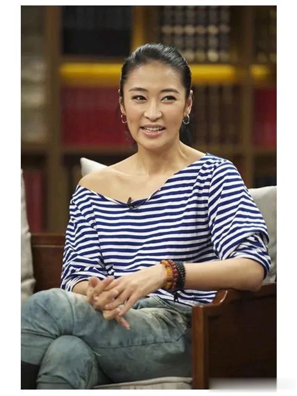 梁静|气质美女梁静,太有范