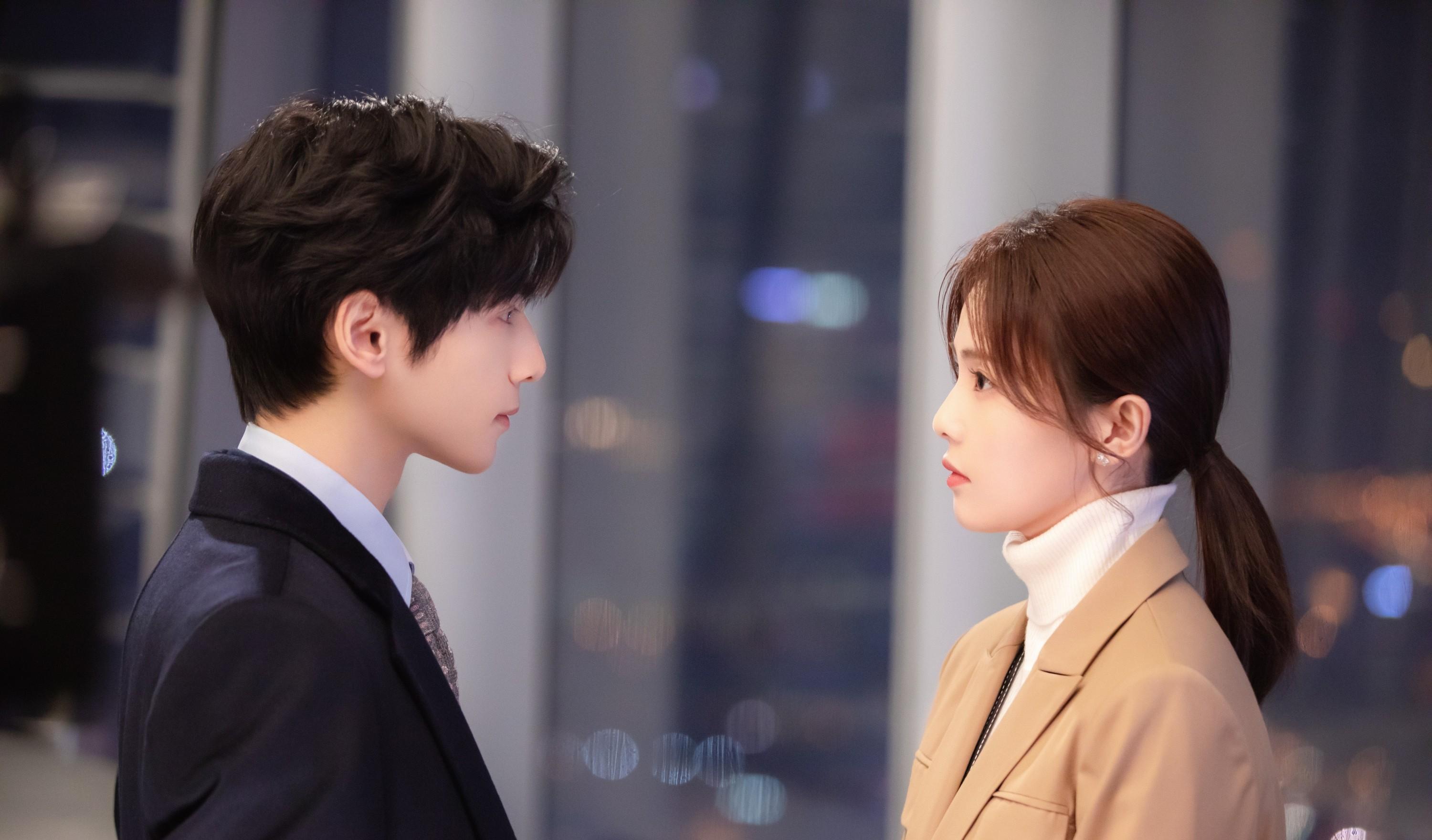 明明拿着一番,演得却像“无眉大侠”,王鹤棣和曾黎也是带不动