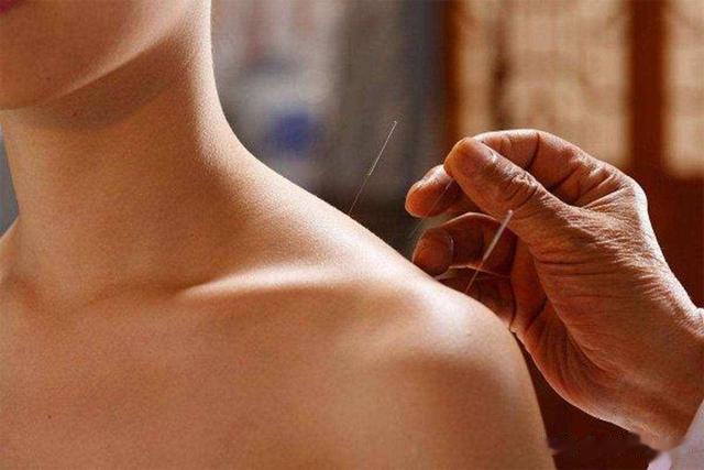 睡眠|手麻、肩胛骨区域疼痛,是怎么回事?不出意外,这3种可能性最大