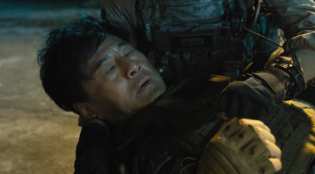 于荣光|观众不再给于荣光“留面子”:时代抛弃你的时候,连招呼都不会打