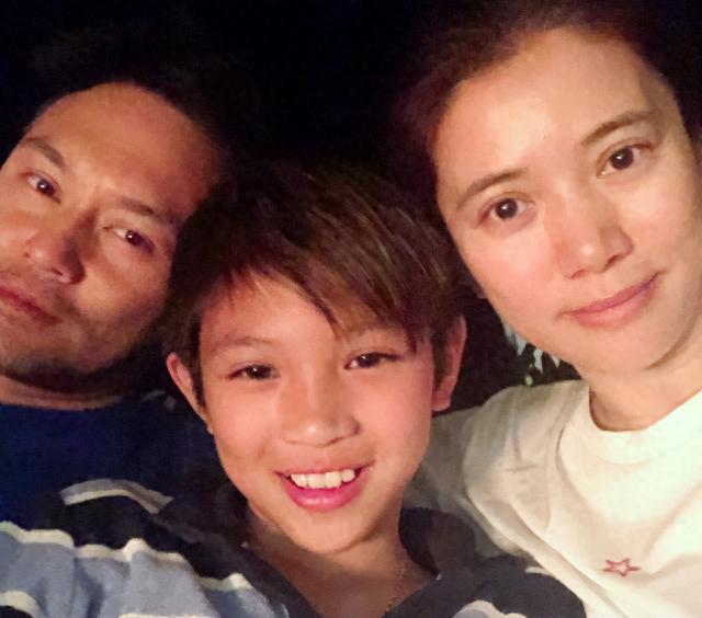 都不是善茬？结婚22年后，张智霖和袁咏仪的遮羞布，再也盖不住了