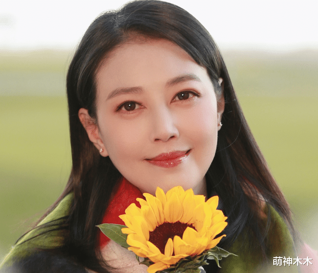 吕良伟出面悼念周海媚,直呼太突然,二人差一步成为夫妻留下遗憾