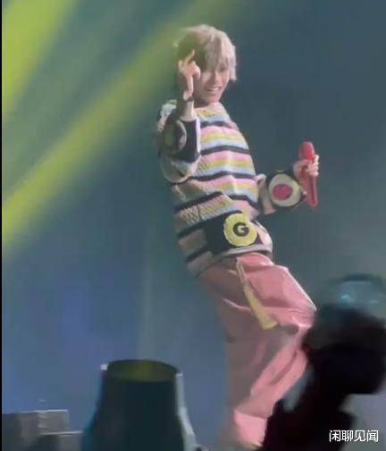 华晨宇|华晨宇演唱会穿绑带装引争议，扭腰摆臀太女生，脸部轮廓又小了