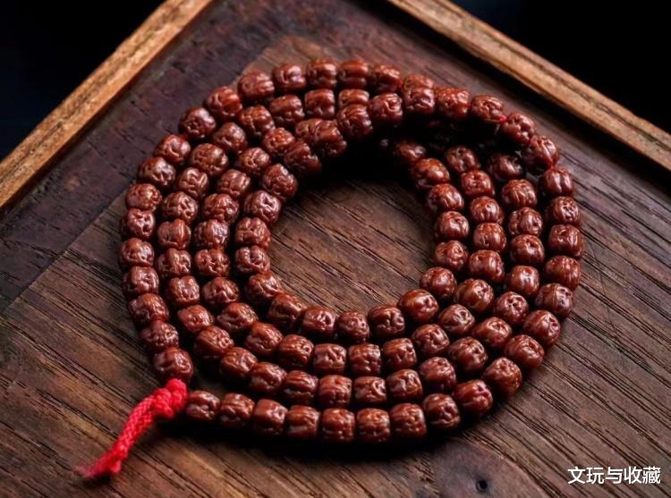 江湖再大也大不过我手中的方寸文玩,盘手串不疯魔也成活