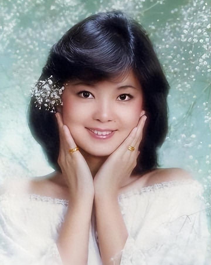 丑而不自知的女星,长相寒碜尬演“绝世美人”,观众被丑的难受