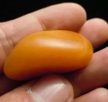 三大美玉典范:碧玉、墨玉、黄玉