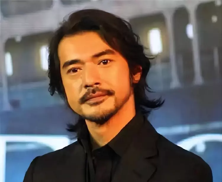 周星驰|比油腻更“毁颜”的男星:金城武、周星驰、刘德华都自叹不如