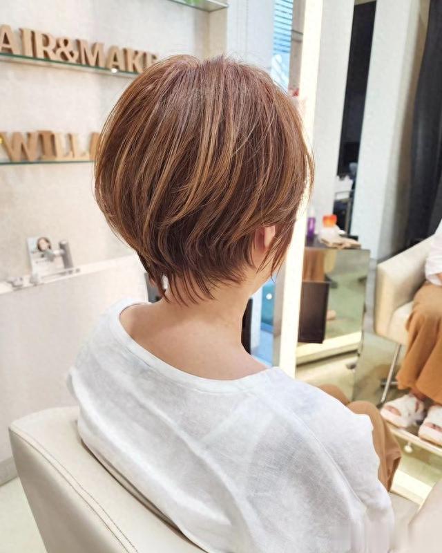 今秋最适合的发型,推荐这四种,每一种都很美