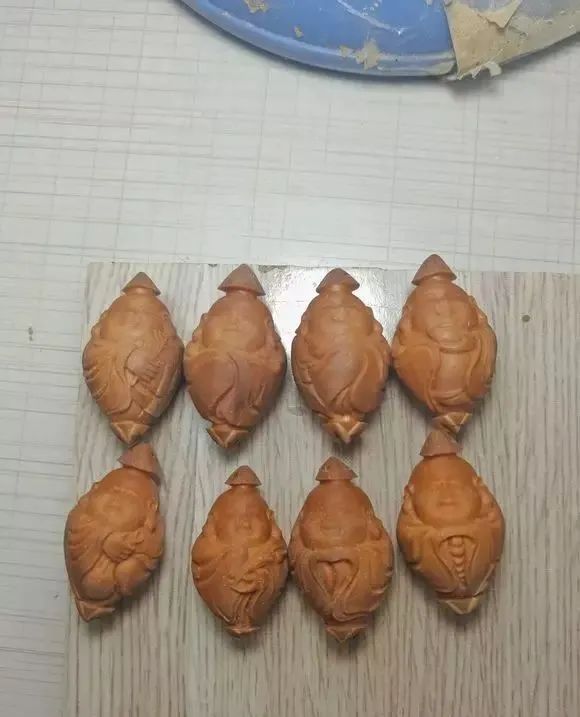 机雕手修橄榄核是怎么做出来的