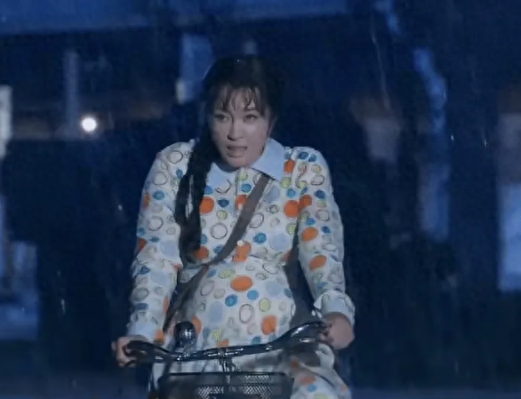 “不老女神”都是假的！离开化妆和精修，真实状态一言难尽