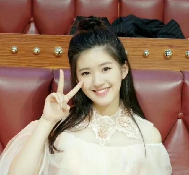 从小女孩到女明星,赵露思的变美思路值得抄作业!